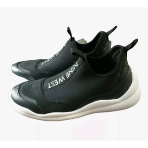 Nine West Sneakers Women's 5.5 Black Sequins Fashion Slip-On  New